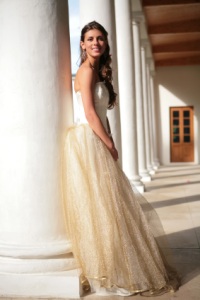 goldenes Abendkleid